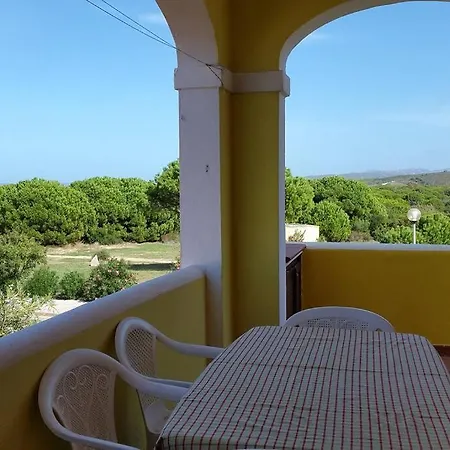 別荘 Ampio Trilocale Climatizzato In Villaggio Con Piscina Estiva 400m Dal Mare In Gallura アリエントゥ