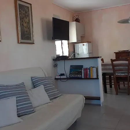Ampio Trilocale Climatizzato In Villaggio Con Piscina Estiva 400m Dal Mare In Gallura アリエントゥ