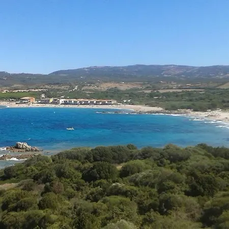 Ampio Trilocale Climatizzato In Villaggio Con Piscina Estiva 400m Dal Mare In Gallura *