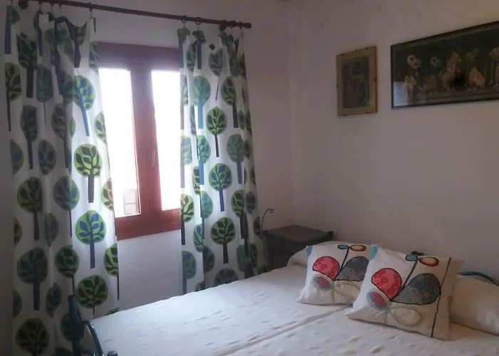 Casa vacanze Ampio Trilocale Climatizzato In Villaggio Con Piscina Estiva 400m Dal Mare In Gallura *