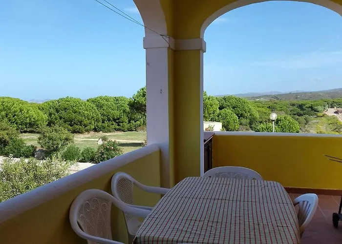Hébergement de vacances Ampio Trilocale Climatizzato In Villaggio Con Piscina Estiva 400m Dal Mare In Gallura Aglientu